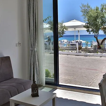 Yali Suites Aparthotel